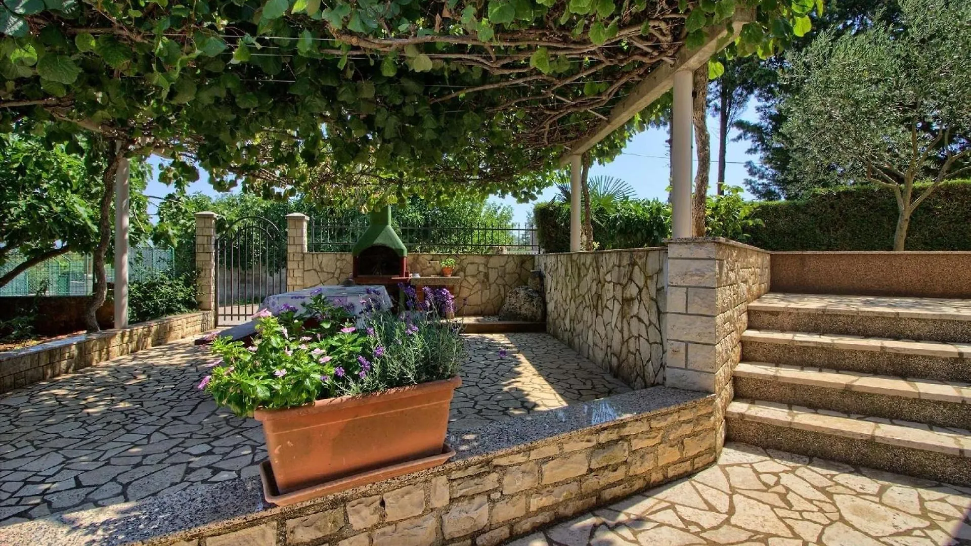 Ferienhaus Mit Privatpool Fuer 8 Personen Ca 100 Qm In Pavicini, Istrien Suedkueste Von Istrien Pavicini